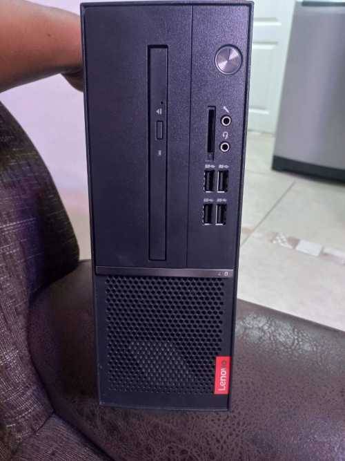 Lenovo V530s i3 9100, Samsung EVO 860 250gig ssd, 8gig ram, hdmi/vga/dp