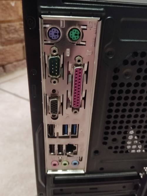 PC COMPLETE TOWER - i5-4460 - H81M Motherboard - 500gb HDD - 4gb Ram