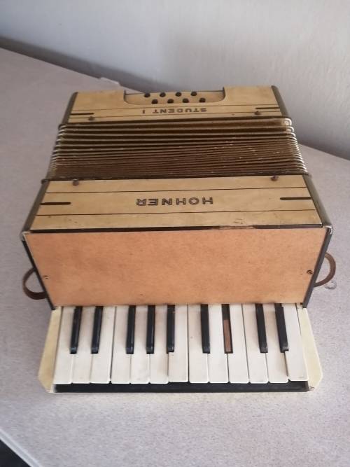 Hohner Student Concertina Piano
