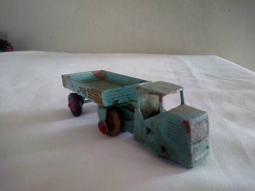 Meccano Die Cast 3 wheel Horse & Trailer