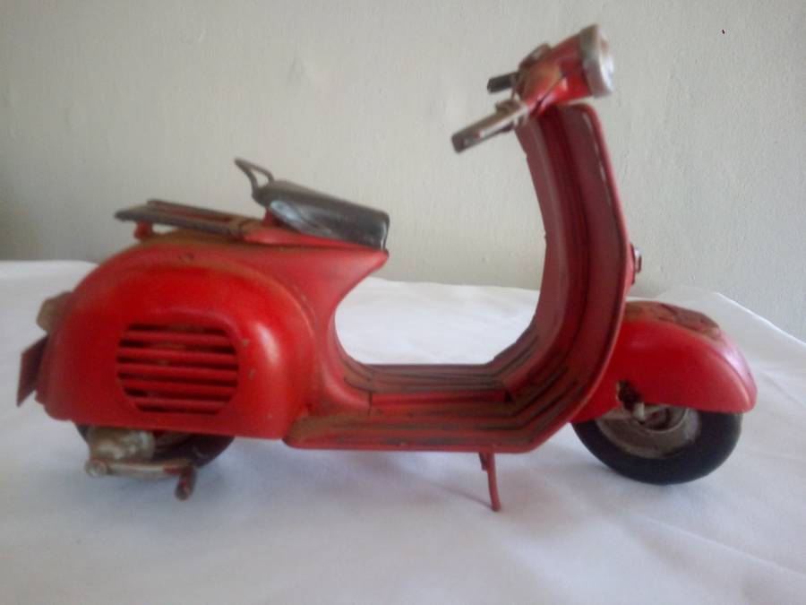 Tin Plate Vespa Scooter