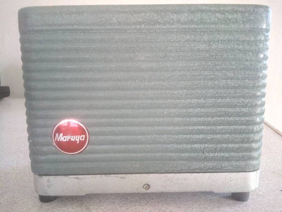 Maruya 35mm Slide Projector