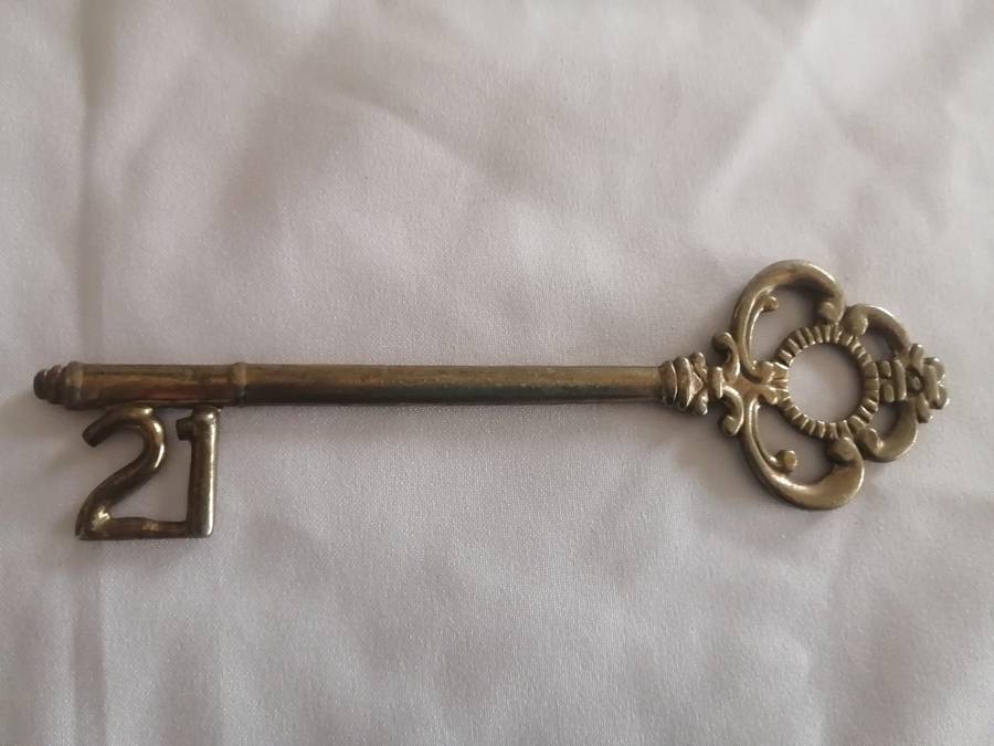 Vintage Brass 21 Key