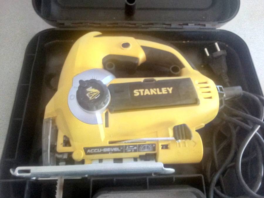 Stanley STSJ-0600 Electric Accu-Bevel Jig Saw