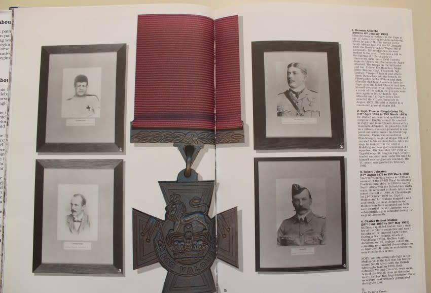 UNDER CROSSED FLAGS **Imperial Light Horse and Light Horse **