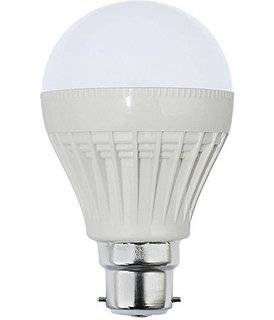 LED LIGHT BULBS: 7W 220V BAYONET CAP B22 WARM WHITE. Collections are allowed.