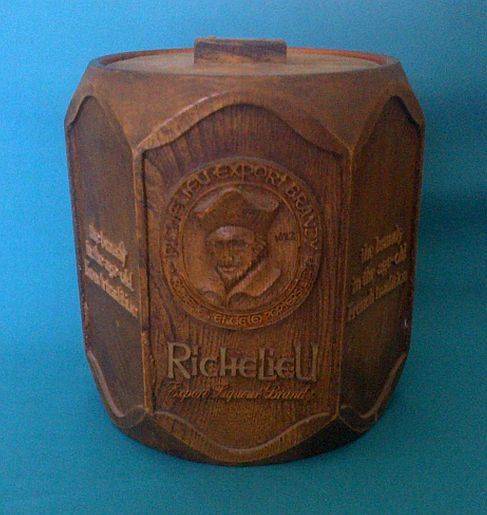 Ice Buckets: Richelieu Premium Export Liqueur Brandy. Novelty New Products. Collections Are Allowed.