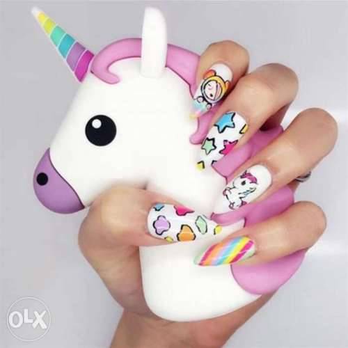 EMOJI charging Banks - Various Designs - Between 2600mah - 6000mah - Brand New -**R1 Bid Increment**