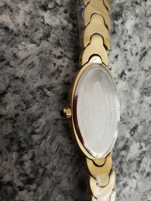 Pierre Cardin (100% Authentic) - Ladies Watch - Gold - BRAND NEW - Retails for R2499 - BRAND NEW