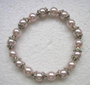 Elegant glass pearl bracelet