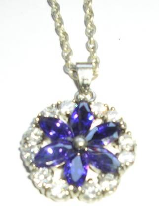 Glass pearl necklace and bracelet