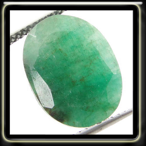 ELECTRIC 1.30CT LOVELY MEDIUM GREEN NATURAL OVAL EMERALD FROM MADAGASCAR