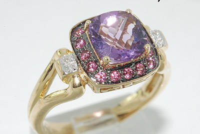 R36477 - GORGEOUS 2.12CT AMETHYST & DIAMOND CLUSTER RING