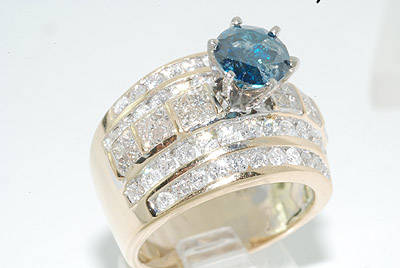 R250000 DAZZLING 2.88CT ROUND CUT BLUE DIAMOND ENGAGEMENT RING
