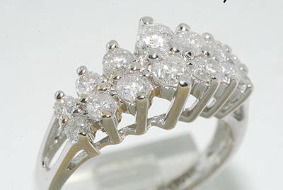 STUNNING 1.07CT 2 ROW ROUND CUT DIAMOND WEDDING BAND