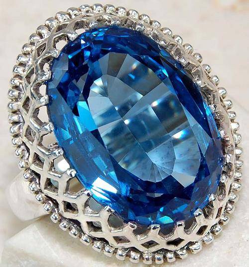 **ON PROMOTION* 12CT BLUE TOPAZ FILIGREE RING **FREE SHIPPING**