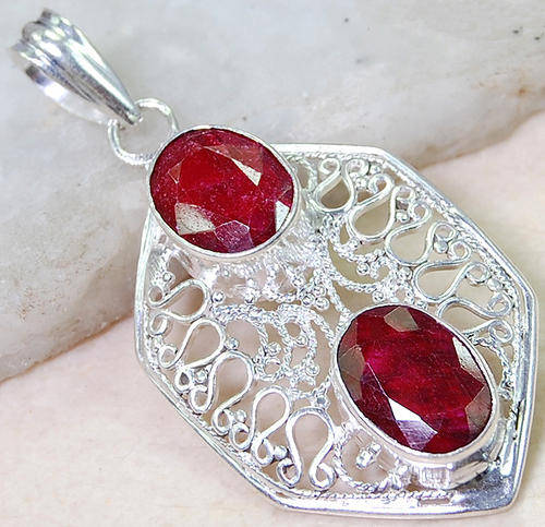**ON PROMOTION** HOT RED RUBY PENDANT **FREE SHIPPING**