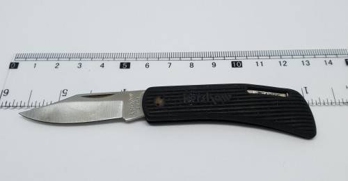 Collection of 5 pocket knives ( Opinel x 2, Victorinox x 2, Kershaw x 1)