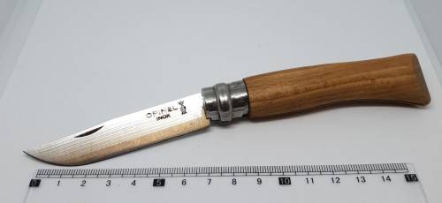 Collection of 5 pocket knives ( Opinel x 2, Victorinox x 2, Kershaw x 1)