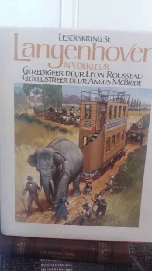 LANGEHOVEN IN VOL KLEUR IN PUIK KONDISIE