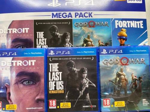 Sony Playstation 4 - 500GB Console Bundle with 3 games included
