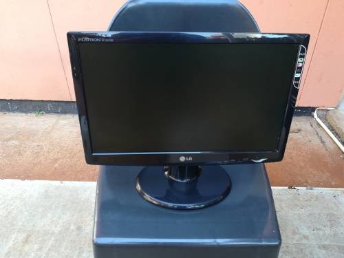 19' LG LCD Monitor