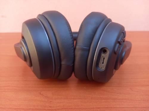 Insane Bass Headphones | Skullcandy and Volkano | Bluetooth Headphones