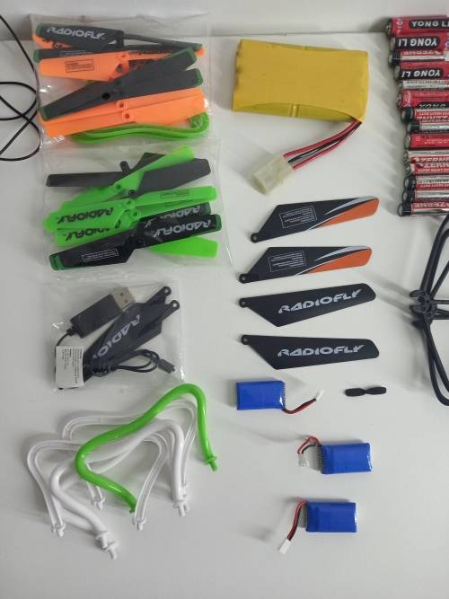 [New Year Deal | Over R5000] Bulk Helicopters | Remotes | Blades | Batteries + Tons More!!!!