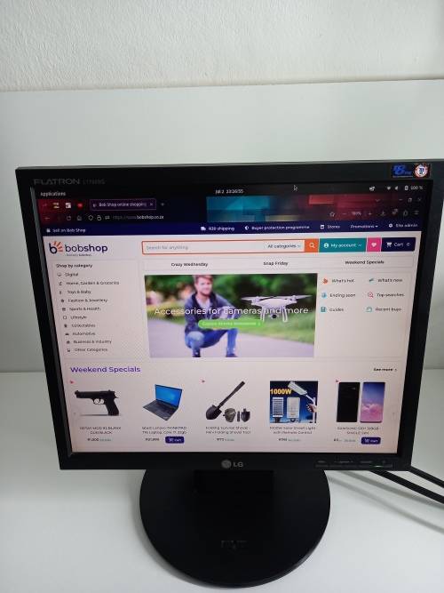17-inch LG Flatron LCD Monitor (Tested & Working) | 1280 x 1024 Resolution | VGA Port + FREE Cables