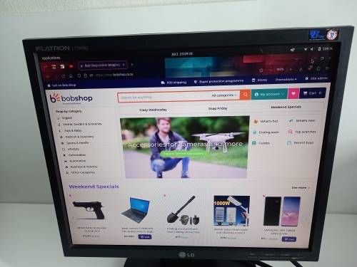 17-inch LG Flatron LCD Monitor (Tested & Working) | 1280 x 1024 Resolution | VGA Port + FREE Cables