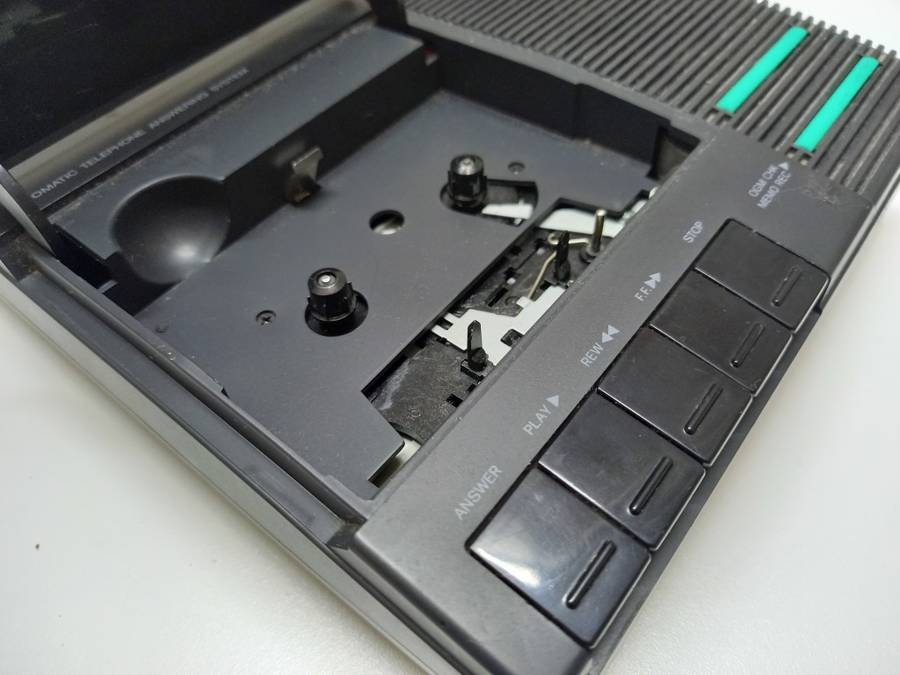 Lucky R99 Deals | Phonemate Telephone Answering Machine TA-104 From The Early 80s/90s
