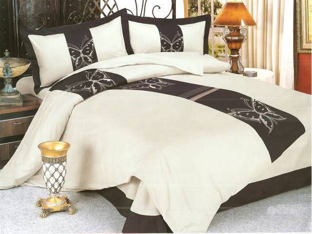 Black and Grey Imported 6 Piece Embroidered Queen Size Duvet Cover Set.