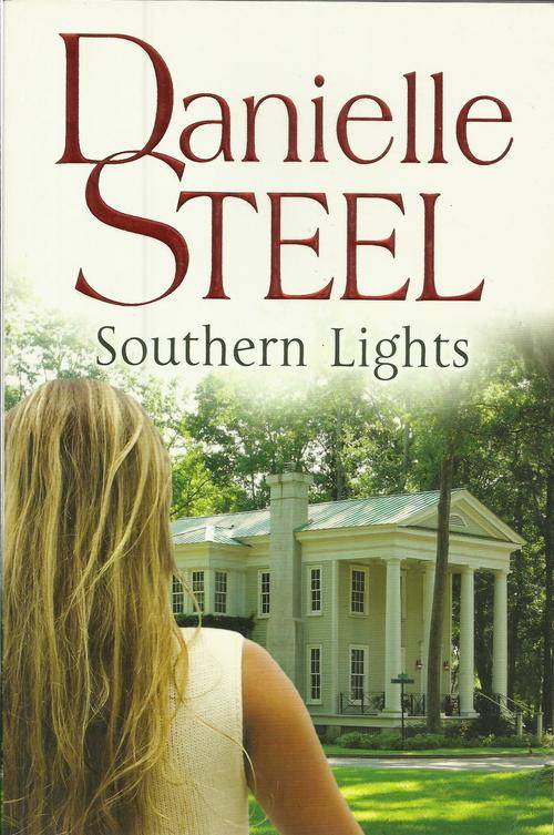 Danielle Steel-Southern Lights (Large Soft cover)