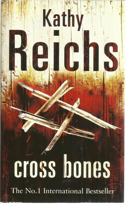 Kathy Reichs-Cross Bones  (Paperback)