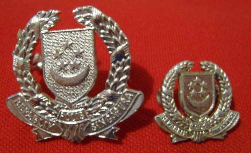 Singapore Police - Cap Badge and Collar Badge