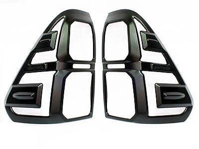 Toyota Hilux gd6 / Hilux Revo 2016 - 2019 Tail Light Trim Set
