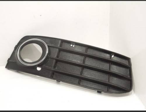 Audi Q5 (2009-2016) Front Bumper Fog Light Cover - Right Side