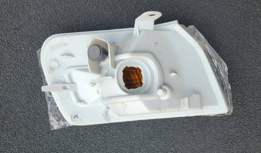Toyota Corolla AE110 1995 Clear Corner Light Right Side
