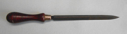 A vintage Moore & Wright Triangular scraper, made in Sheffield, England. 345 mm