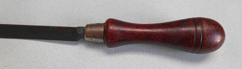 Vintage Moore & Wright Triangular scaper made in England