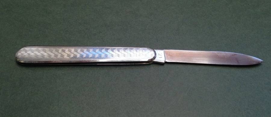 Vintage stainless steel Triangolo pocket knife