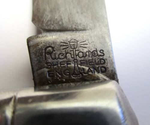 Vintage Richards Lamp Post pocket knife made in Sheffield, England.