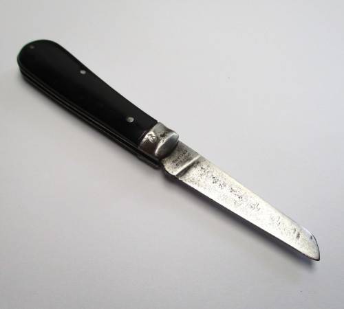 Vintage Joseph Rodgers sheeps foot pocket knife, made in Sheffield , England.