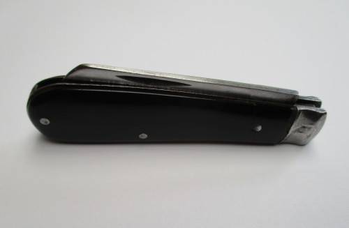 Vintage Joseph Rodgers sheeps foot pocket knife, made in Sheffield , England.