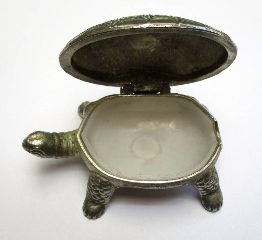 Vintage metal Tortoise shaped salt container / trinkets - hinged lid