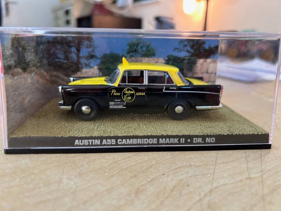 James Bond Taxi