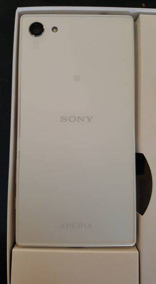 Brand New Sony Xperia Z5 Compact 32GB (White)