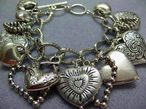 HEARTS BRACELET
