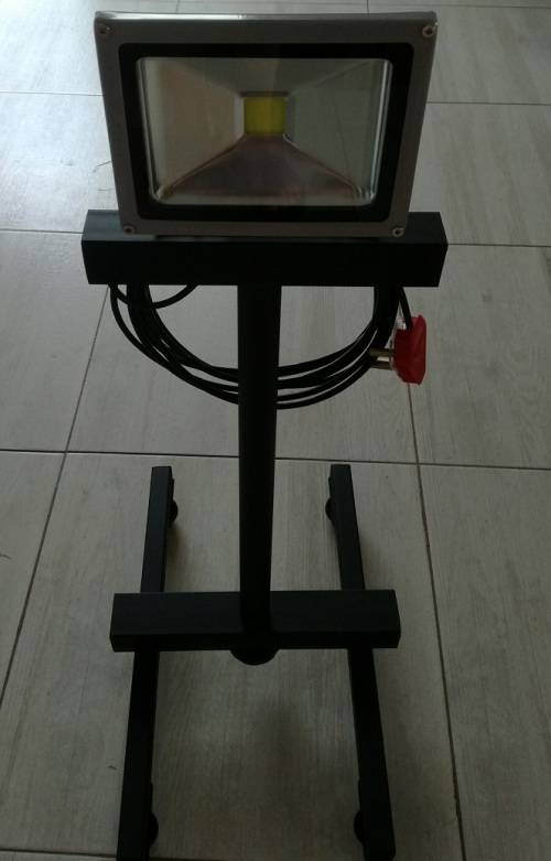 20W LED Flood light (With stand and 5m 220v Cable) Multi Purpose light