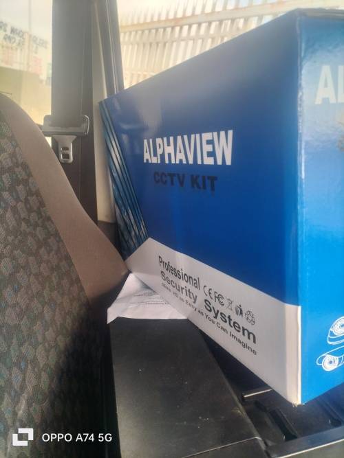 Alphaview 4 Channel 1080P High Definition AHD CCTV Kit with remote internet viewing via Mobile